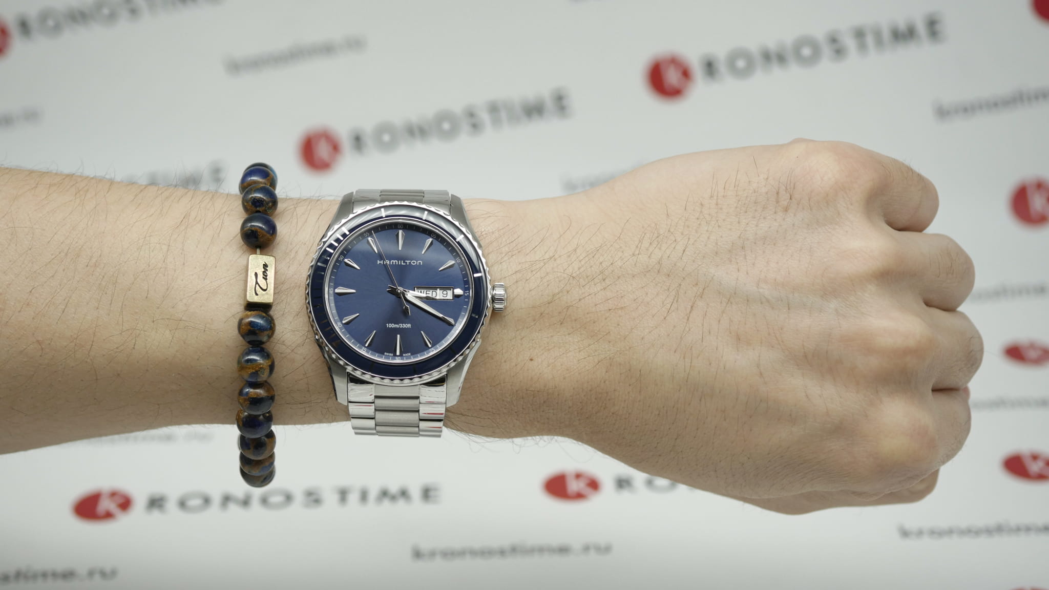 Hamilton Hamilton Jazzmaster Seaview Day Date Quartz H37551141 кварцевые часы с аксессуарами мужские часы модель H37551141